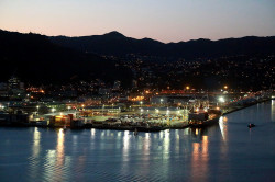 balazskiss_wellington_newzealand_by_night